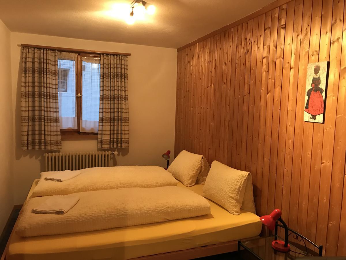 سكول B&B Hotel & Appartements Chasa Valaer المظهر الخارجي الصورة